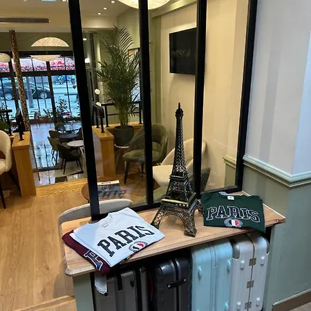 Little Regina Hotel Paris