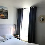 Little Regina Hotel