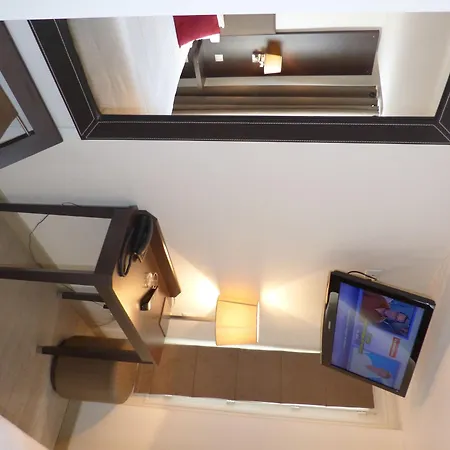 Little Regina Hotel Paris