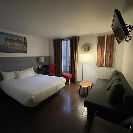 Little Regina Hotel 2*