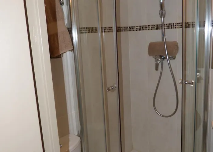 리틀 레지나 파리