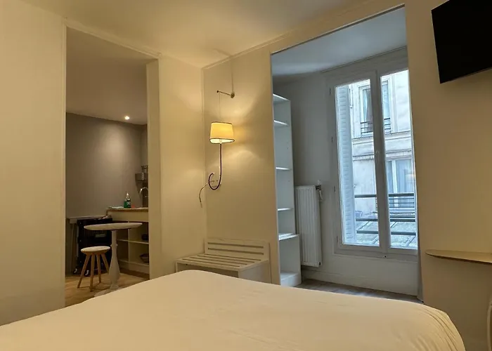 리틀 레지나 호텔